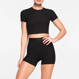 NWT Skims ribbed cotton tee